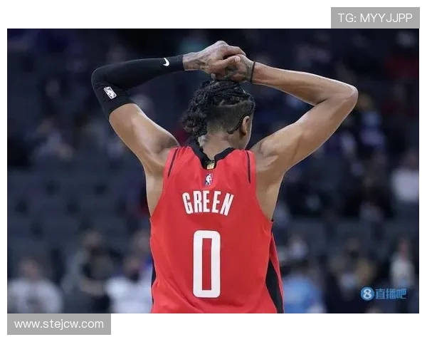 李金效半场登场13分钟高效6投3中砍下8分2板1助展现实力 李金效半场登场13分钟高效6投3中砍下8分2板1助展现实力